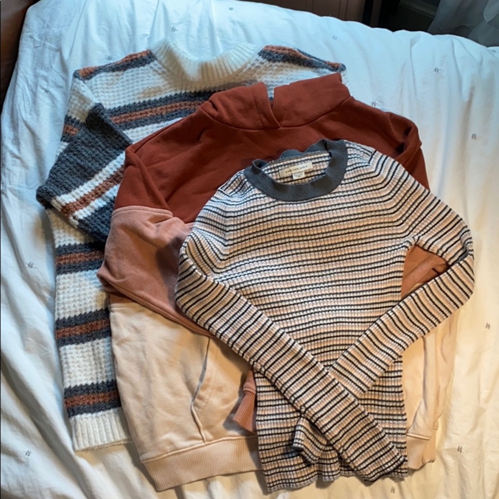 American Eagle sweater/sweatshirt bundle pack